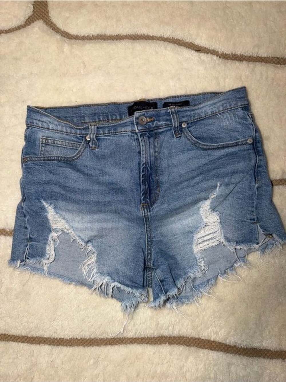 Kendall + Kylie Women’s 11/30 Distressed High Rise Denim Cutoff Shorts